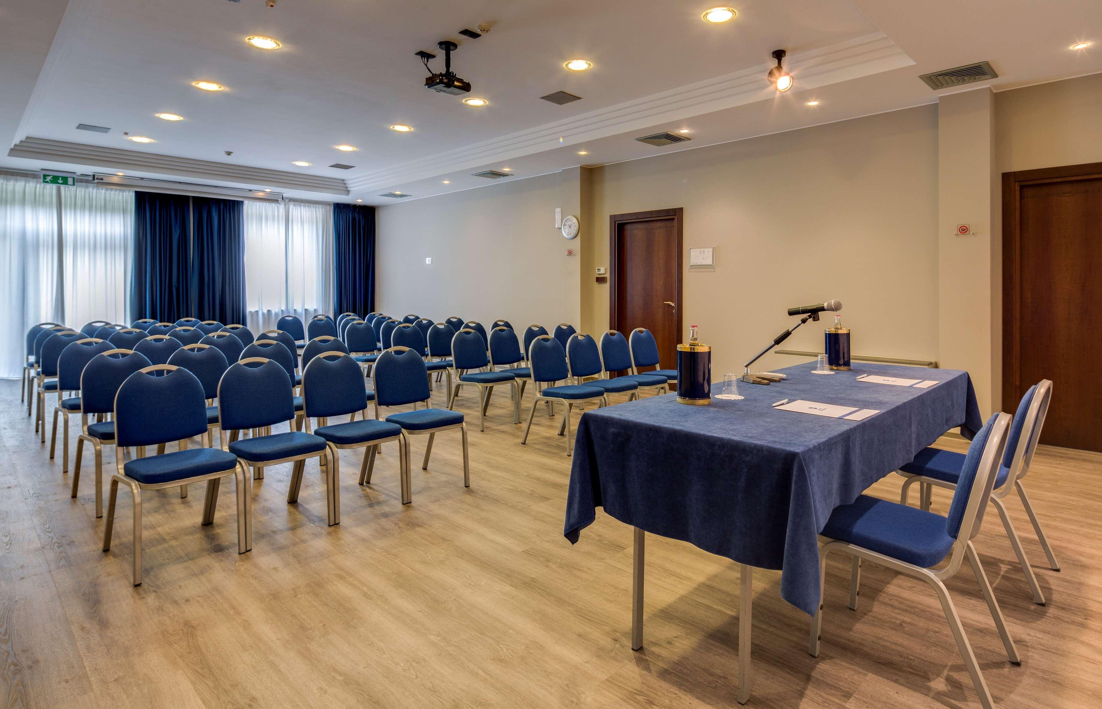 Best Western Hotel Turismo ซาน มาร์ติโน บูออน อัลแบร์โก ภายนอก รูปภาพ